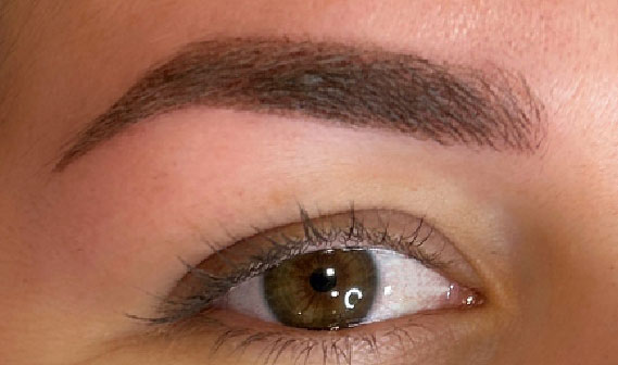 microblading des sourcils maquillage semi-permanent 49